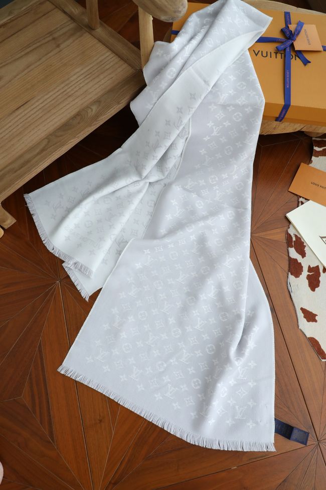 Louis Vuitton New Forevergram Scarf M9A253-2