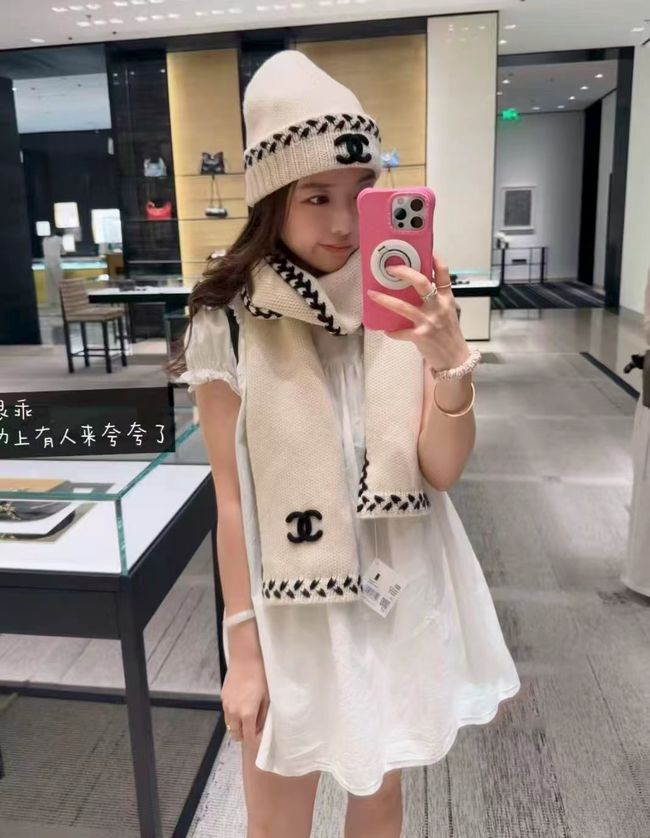Chanel Cashmere Scarf&Hat AAC073-2