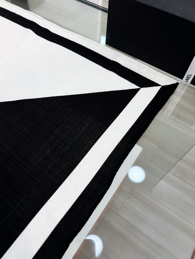 Chanel Wool and Silk Shawl AAC494-1