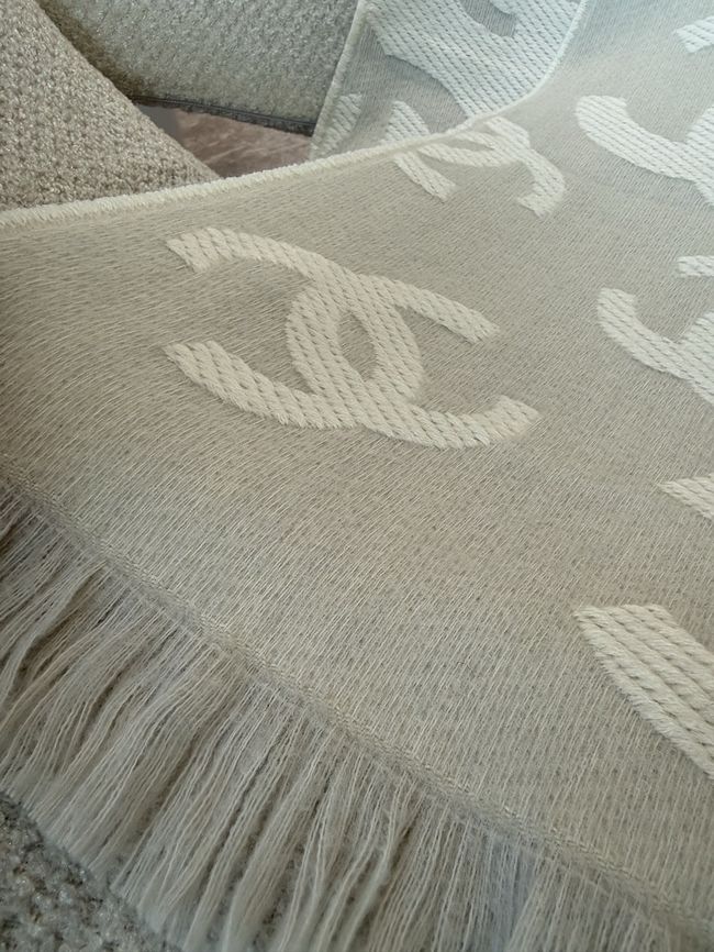 Chanel Cashmere Scarf AAC079-2