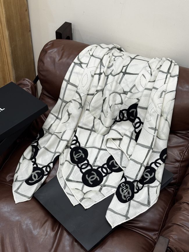 Chanel Wool and Silk Shawl AAC078-2