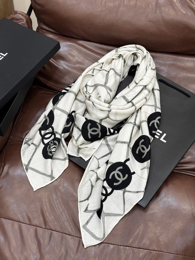 Chanel Wool and Silk Shawl AAC078-2