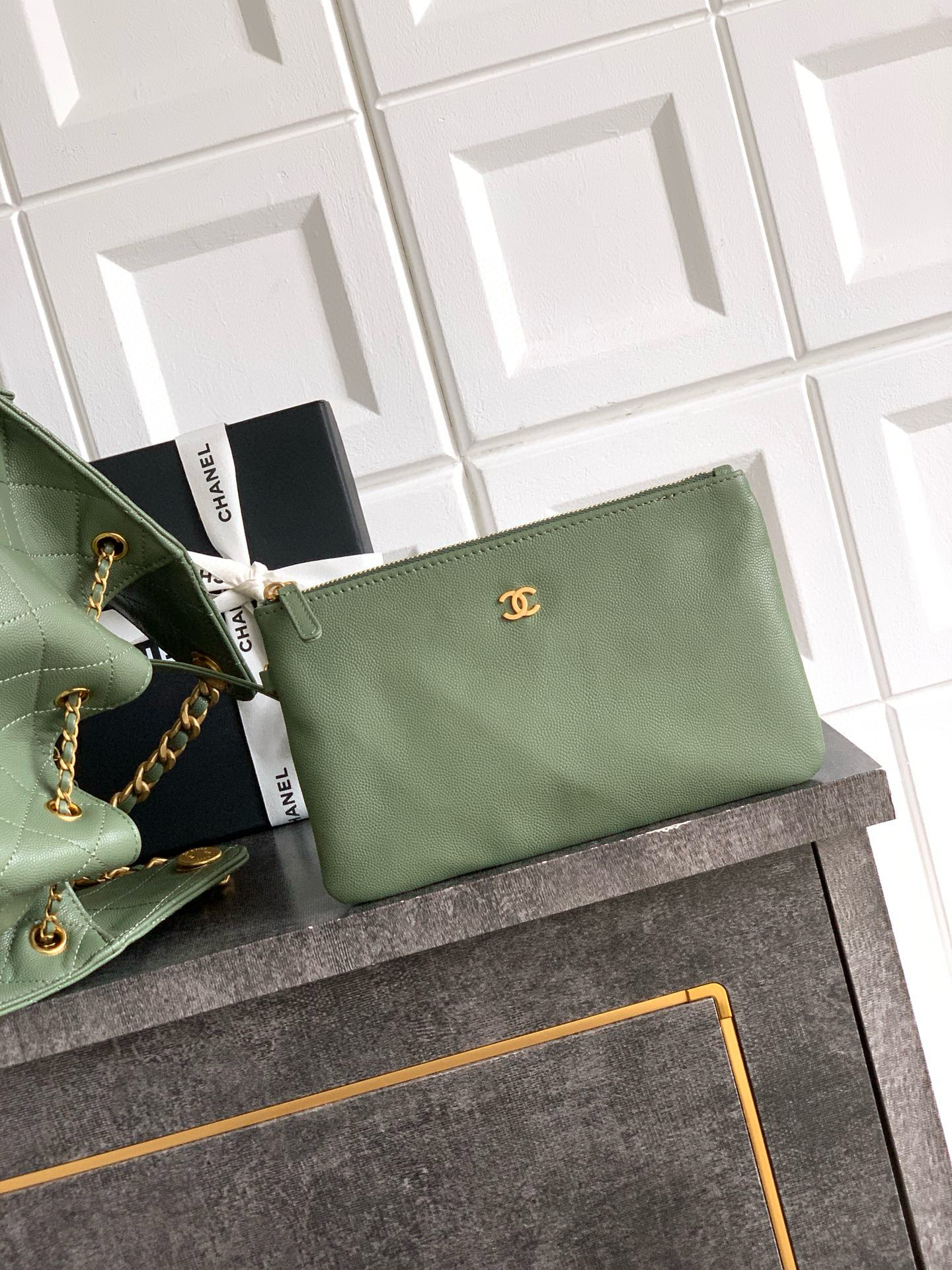 CHANEL 25S Hobo HANDBAG AS5293 red