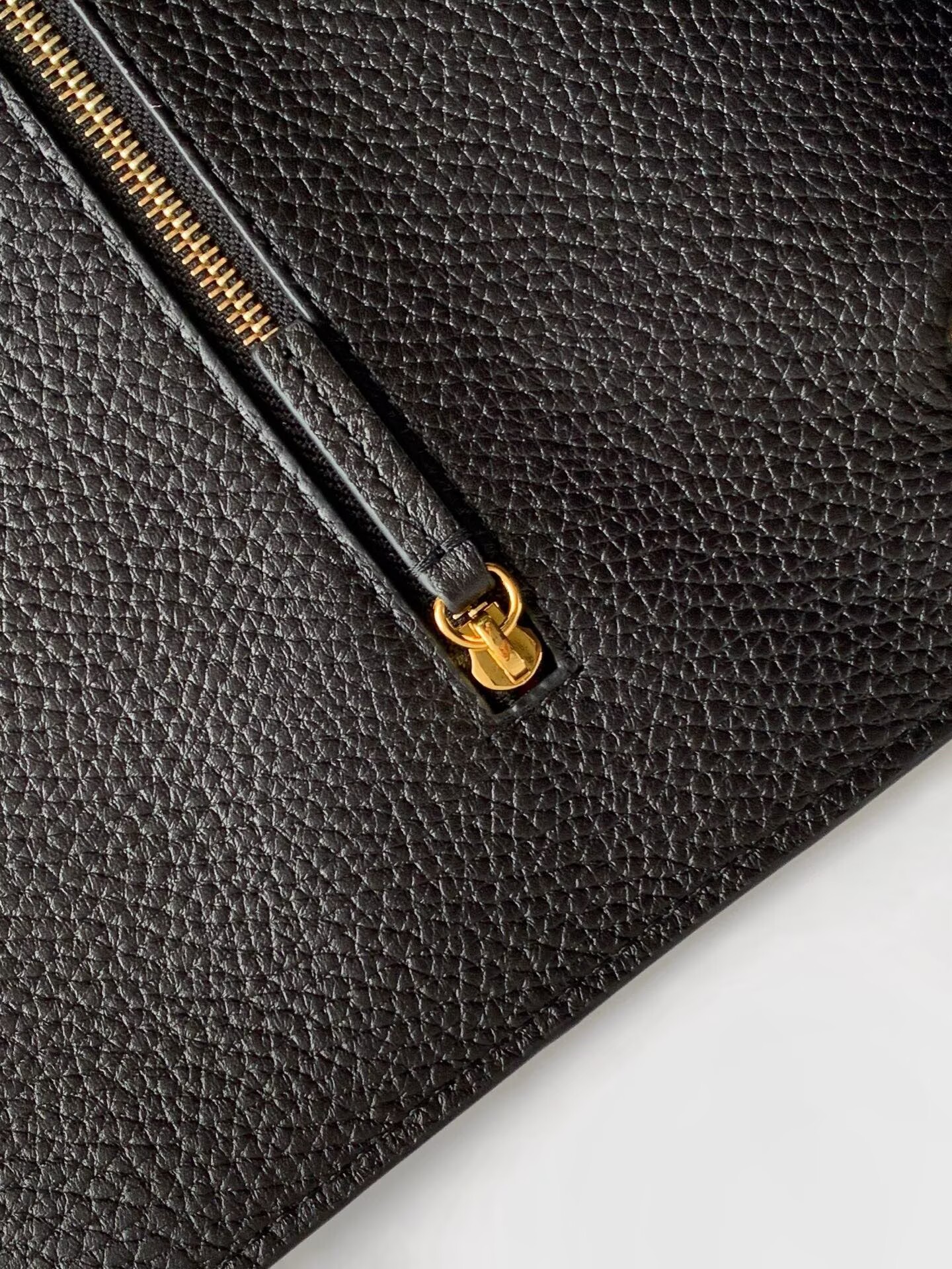 Chanel SPRING SUMMER 2026 MAXI FLAP BAG Grained Calfskin & Gold-Tone Metal AS6233 Black