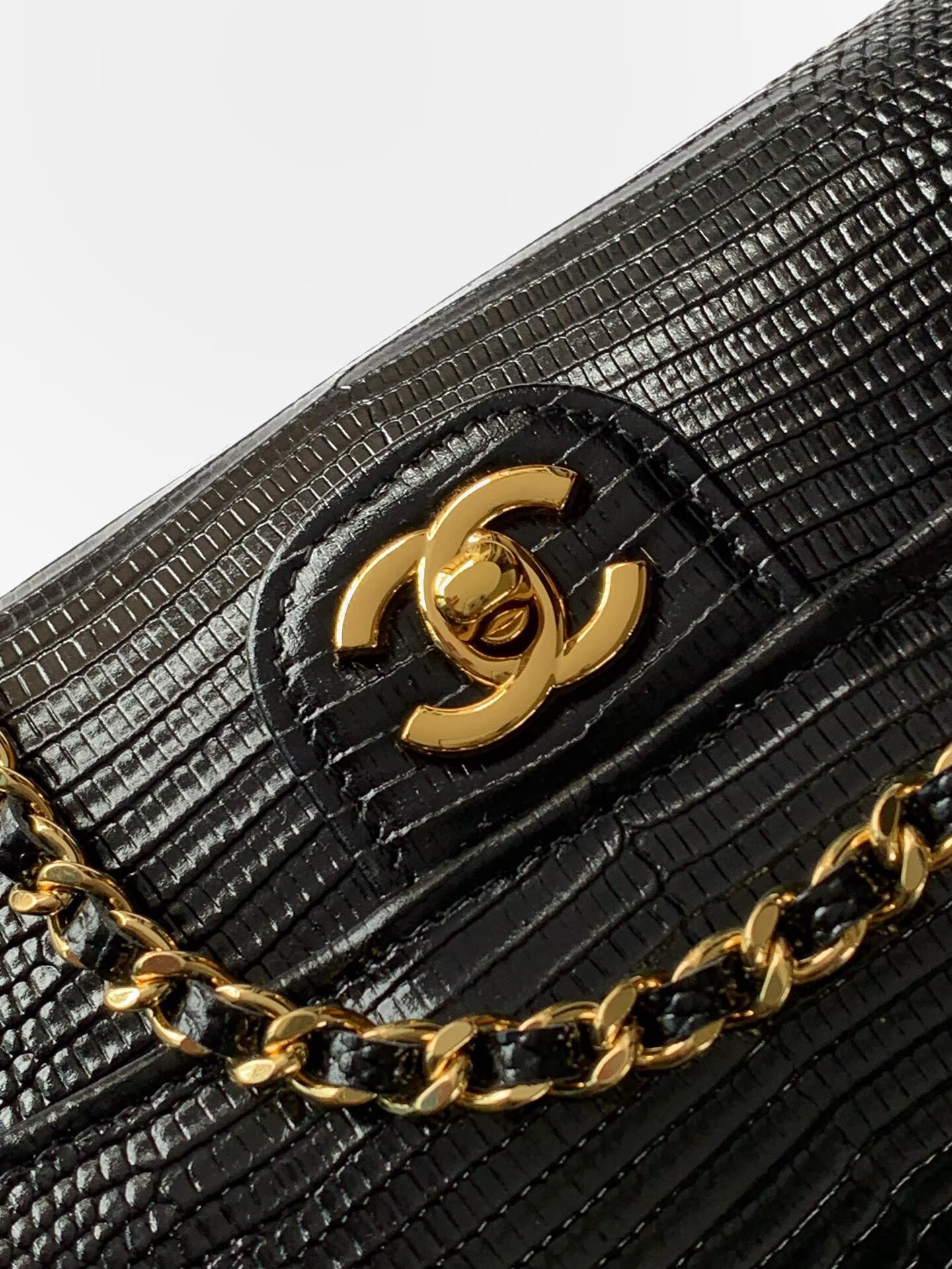 Chanel 26A Original Leather CC Handbag A6430 Black
