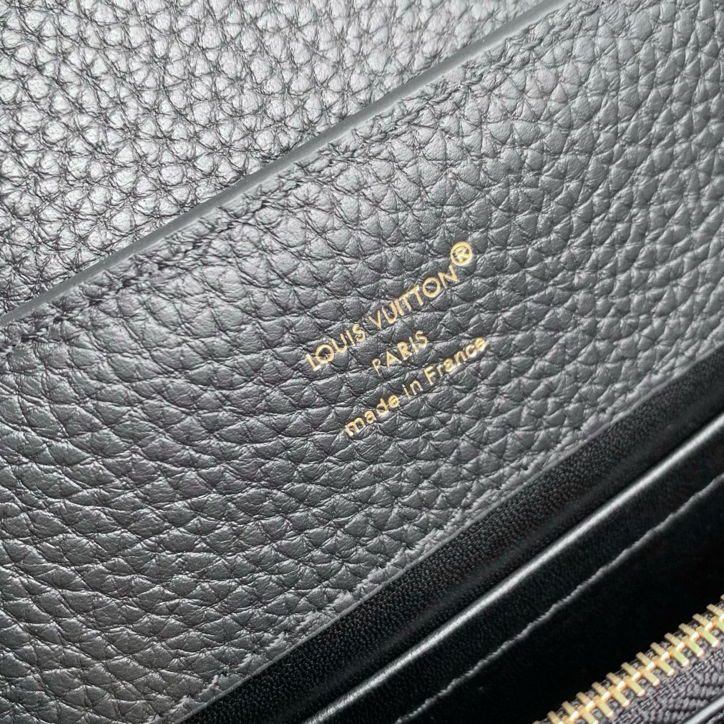 Louis Vuitton Capucines East-West Mini M28198 black