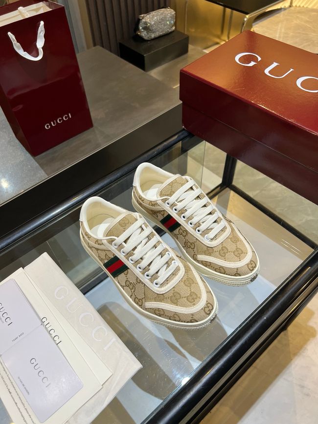 Gucci sneaker with Web 757943-2 Gucci sneaker with Web 757943-2