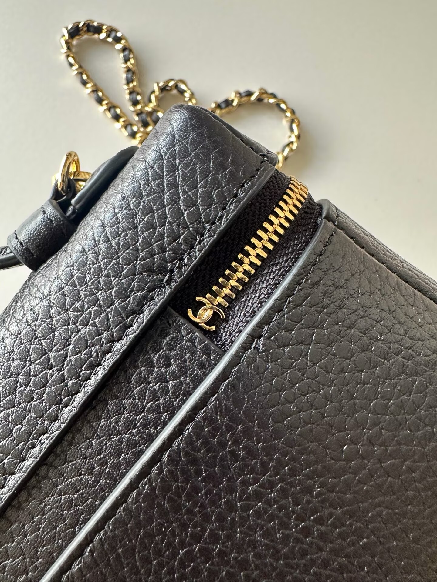 Chanel Vanity With Chain AP5346 Black Chanel Vanity With Chain AP5346 Black