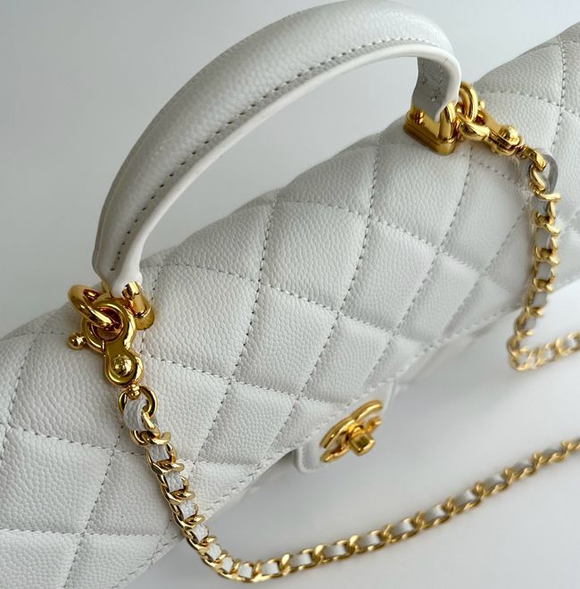 Chanel Clutch with chain AP5280 white Chanel Clutch with chain AP5280 white