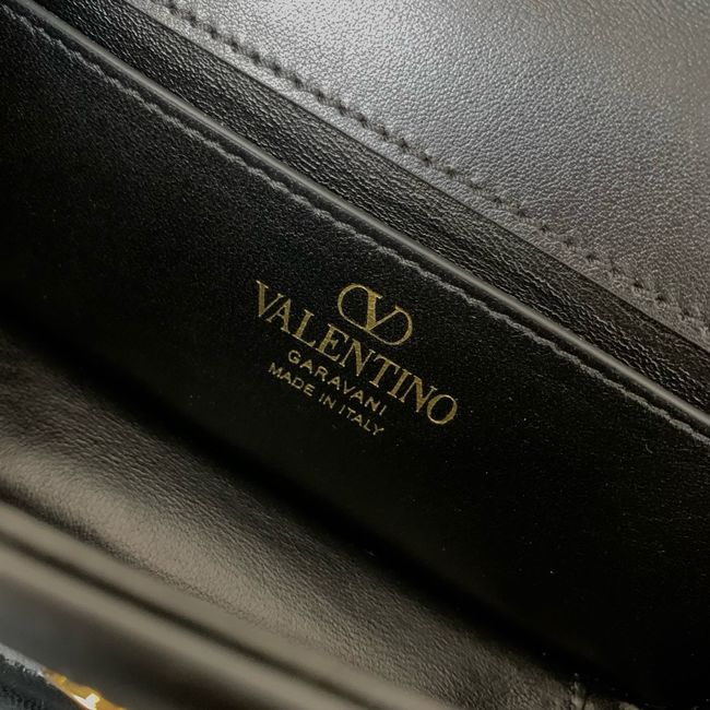VALENTINO LOCO Small Shoulder Bag PYE4L2 black