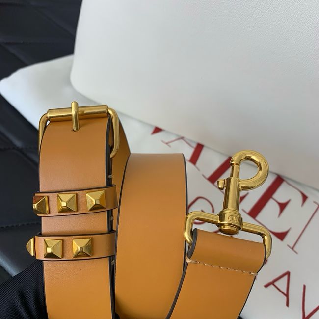VALENTINO Medium Sheepskin Shoulder Bag 0112L white&brown VALENTINO Medium Sheepskin Shoulder Bag 0112L white&brown