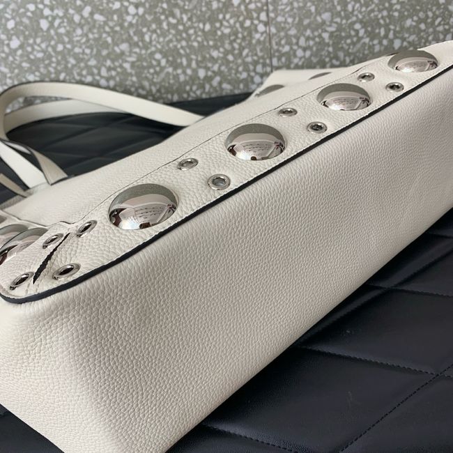 VALENTINO NELLCOTE Medium Calfskin Handbag WB0R79 WHITE VALENTINO NELLCOTE Medium Calfskin Handbag WB0R79 WHITE