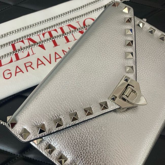 VALENTINO ROCKSTUD Small Calfskin Handbag VA088 Silver VALENTINO ROCKSTUD Small Calfskin Handbag VA088 Silver