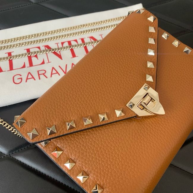 VALENTINO ROCKSTUD Small Calfskin Handbag VA088 camel VALENTINO ROCKSTUD Small Calfskin Handbag VA088 camel