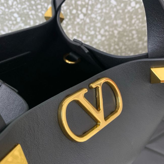 VALENTINO small Sheepskin Shoulder Bag 0112S black VALENTINO small Sheepskin Shoulder Bag 0112S black