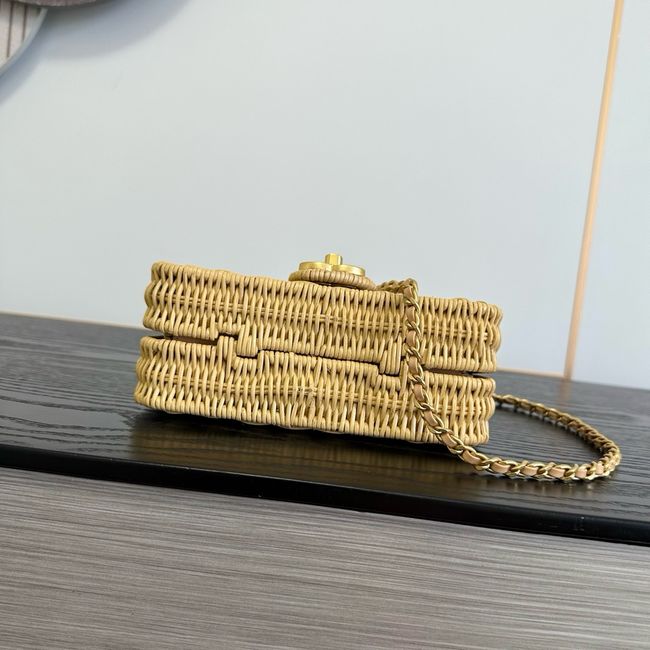 CHANEL Shoulder Bag AS5994 Apricot CHANEL Shoulder Bag AS5994 Apricot