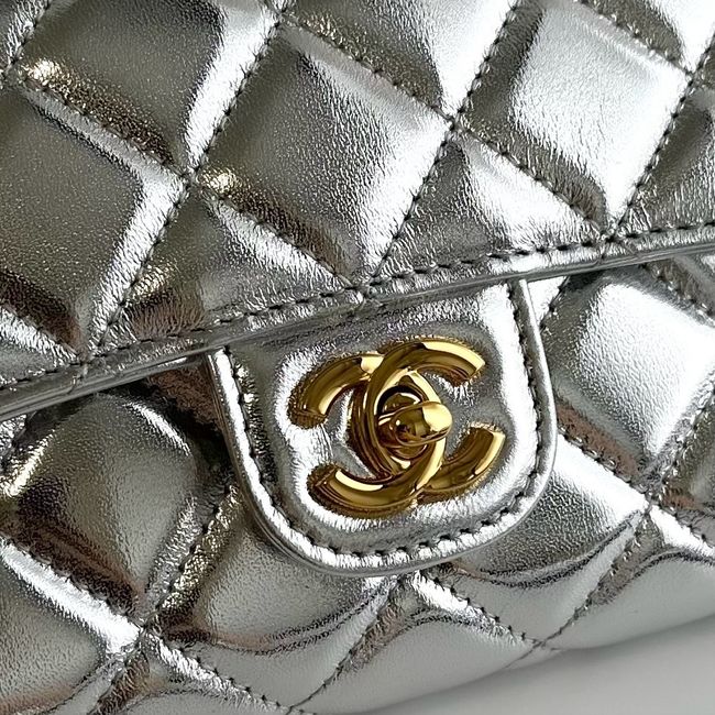 Chanel Clutch with chain Sheepskin AP5280 Silver Chanel Clutch with chain Sheepskin AP5280 Silver