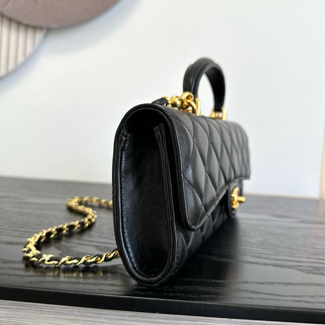 Chanel Clutch with chain Sheepskin AP5280 black Chanel Clutch with chain Sheepskin AP5280 black