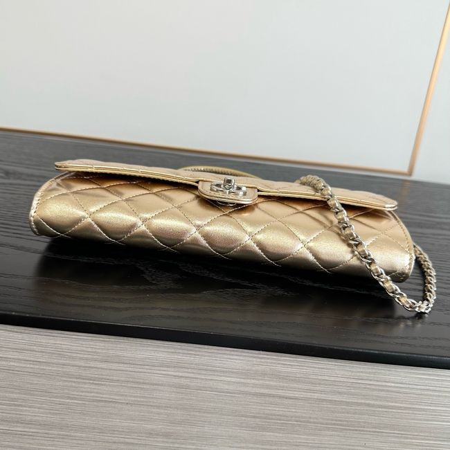 Chanel Clutch with chain Sheepskin AP5280 gold Chanel Clutch with chain Sheepskin AP5280 gold