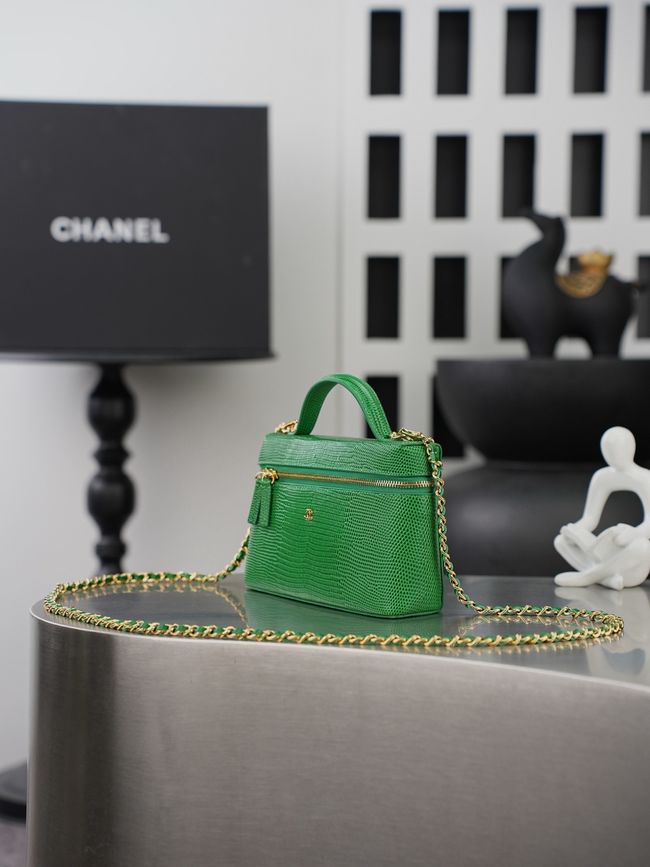 Chanel Vanity with Chain AP5195 green
