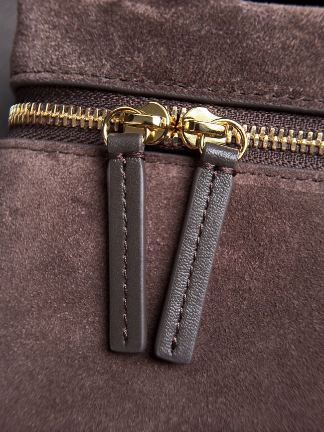 Chanel Vanity with chain AP5346 dark brown Chanel Vanity with chain AP5346 dark brown