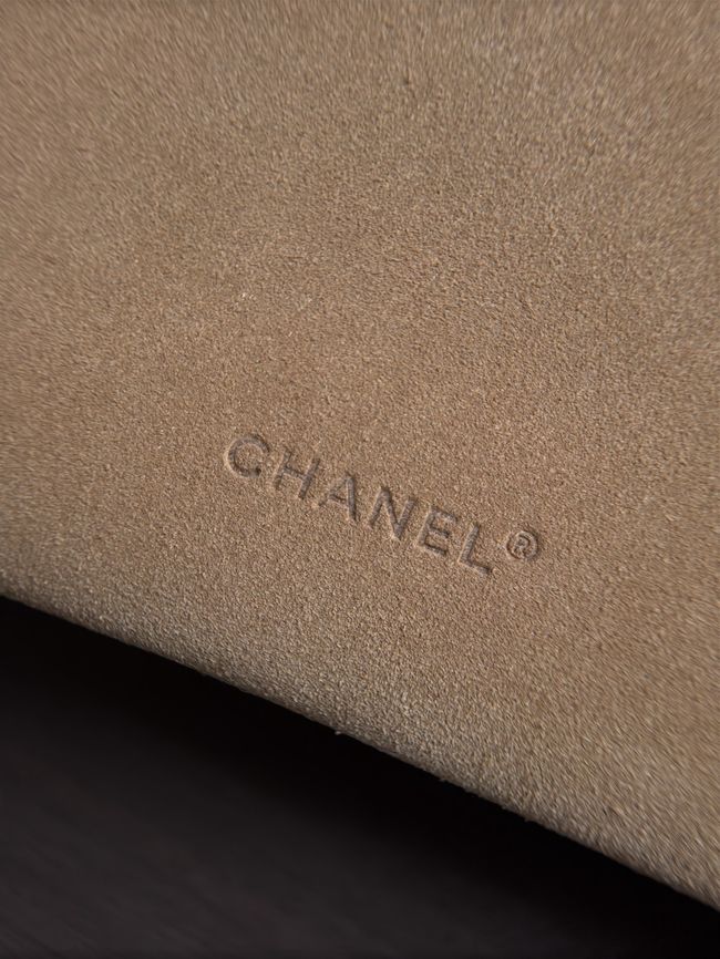 CHANEL Maxi Vanity with chain AS6473 dark Beige