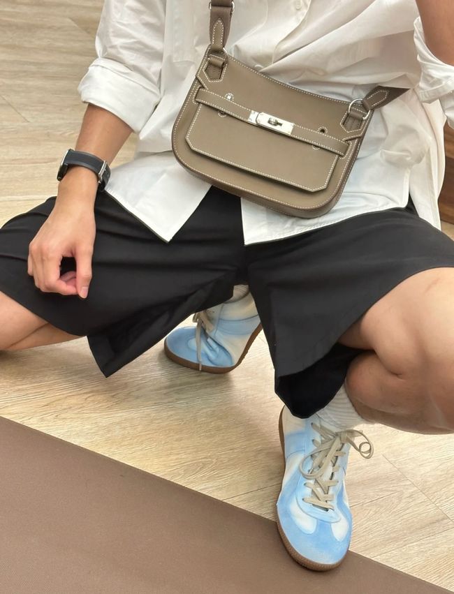 Hermes Jypsiere mini shoulder bag H088004 light gray &silver buckle Hermes Jypsiere mini shoulder bag H088004 light gray &silver buckle