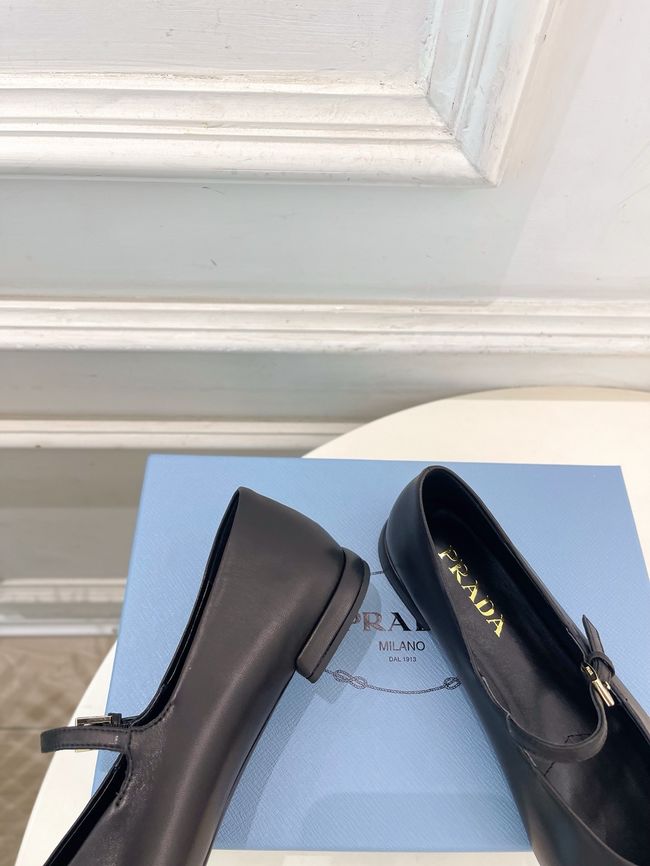 Prada Leather ballerinas 64205-5