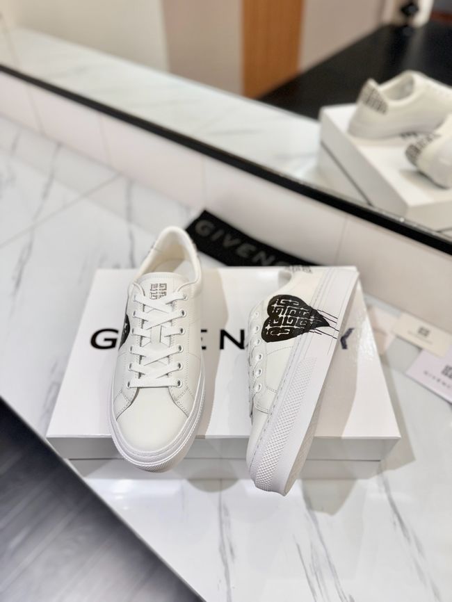 Givenchy flats 64241-10