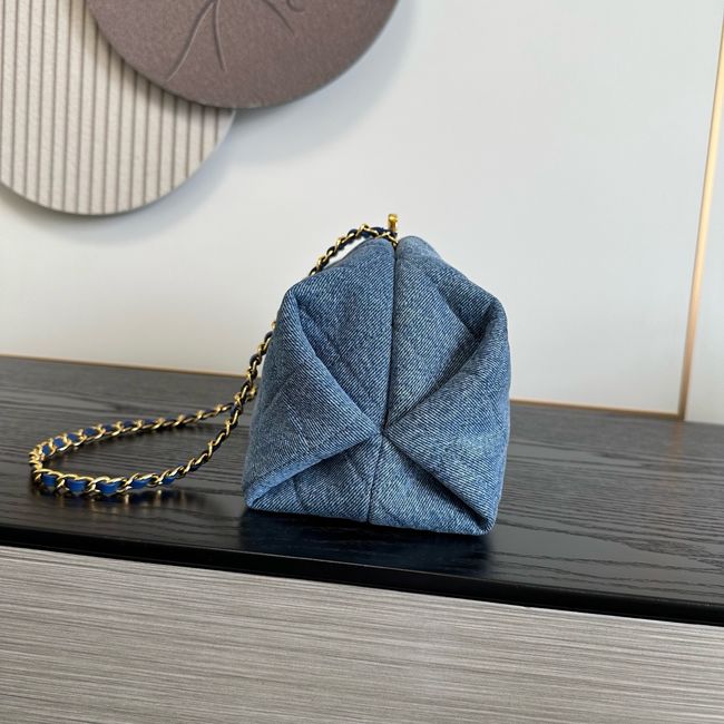 Chanel Clutch with chain AP5252 denim blue Chanel Clutch with chain AP5252 denim blue