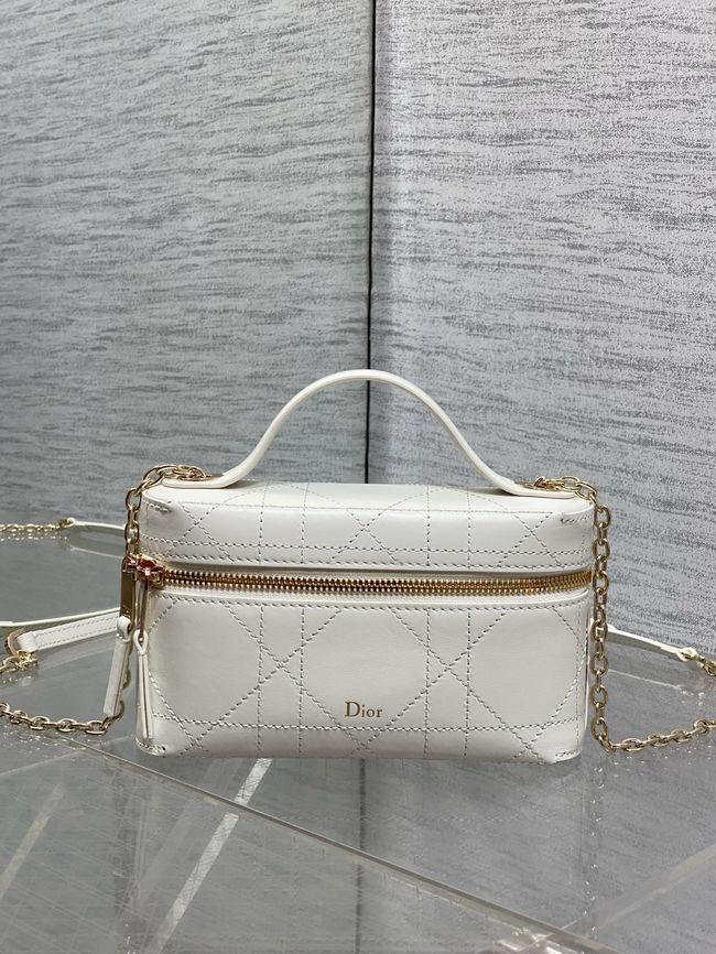 Dior Trianon Soft Vanity Mini Bag Flat Macrocannage Lambskin S4613OS Craie