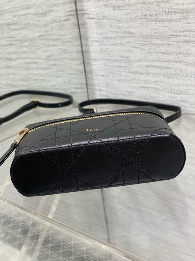 Dior Trianon Soft Vanity Mini Bag Flat Macrocannage Lambskin S4613OS black Dior Trianon Soft Vanity Mini Bag Flat Macrocannage Lambskin S4613OS black