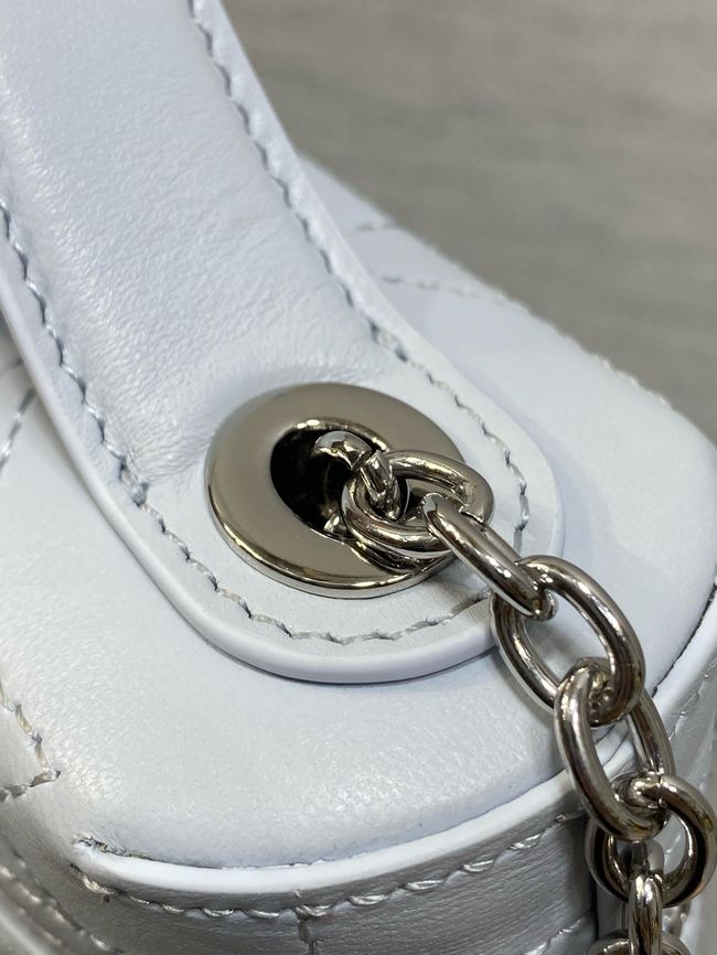 Dior Trianon Soft Vanity Mini Bag Flat Macrocannage Lambskin S4613OS ice blue Dior Trianon Soft Vanity Mini Bag Flat Macrocannage Lambskin S4613OS ice blue