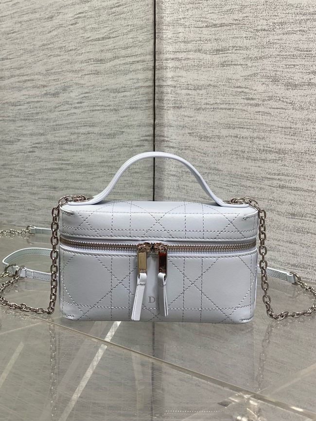 Dior Trianon Soft Vanity Mini Bag Flat Macrocannage Lambskin S4613OS ice blue Dior Trianon Soft Vanity Mini Bag Flat Macrocannage Lambskin S4613OS ice blue