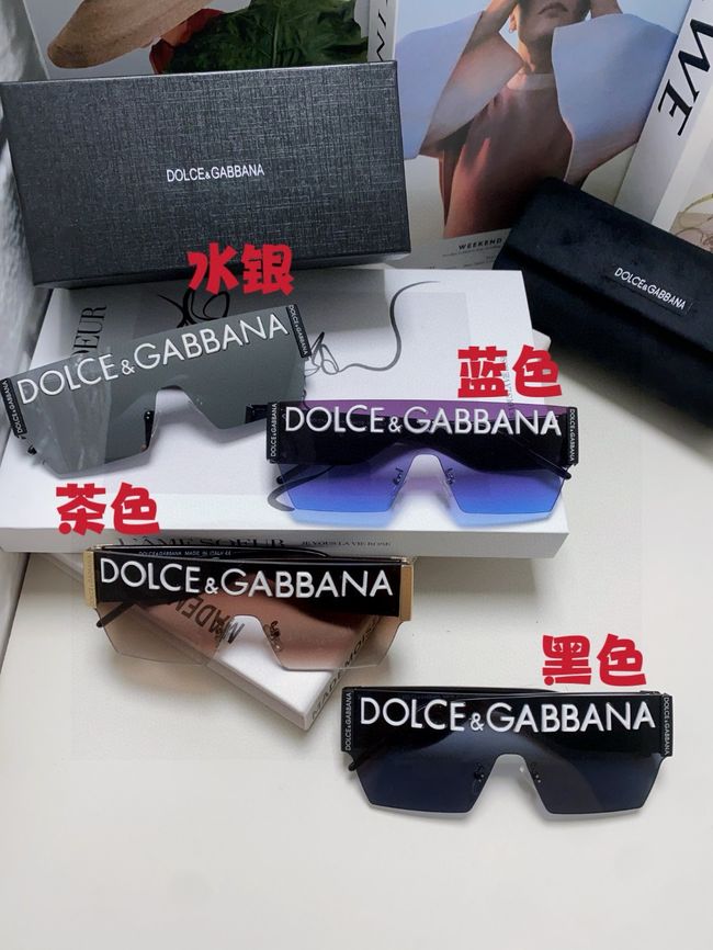 Dolce & Gabbana Sunglasses 821452-4 Dolce & Gabbana Sunglasses 821452-4