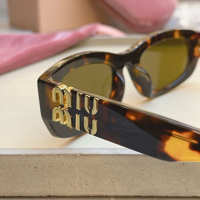 MiuMiu Sunglasses 821486-2 MiuMiu Sunglasses 821486-2