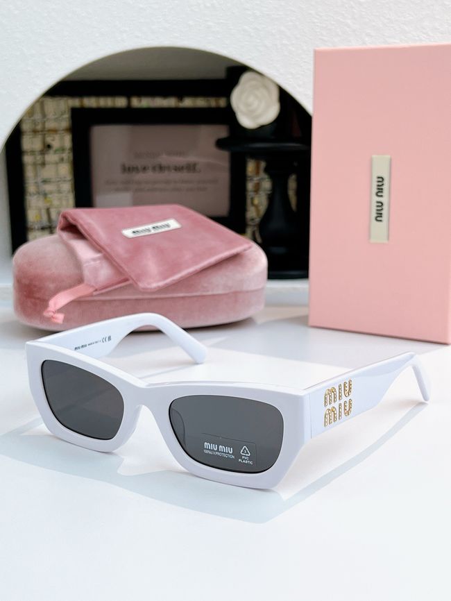 MiuMiu Sunglasses 821489-3 MiuMiu Sunglasses 821489-3