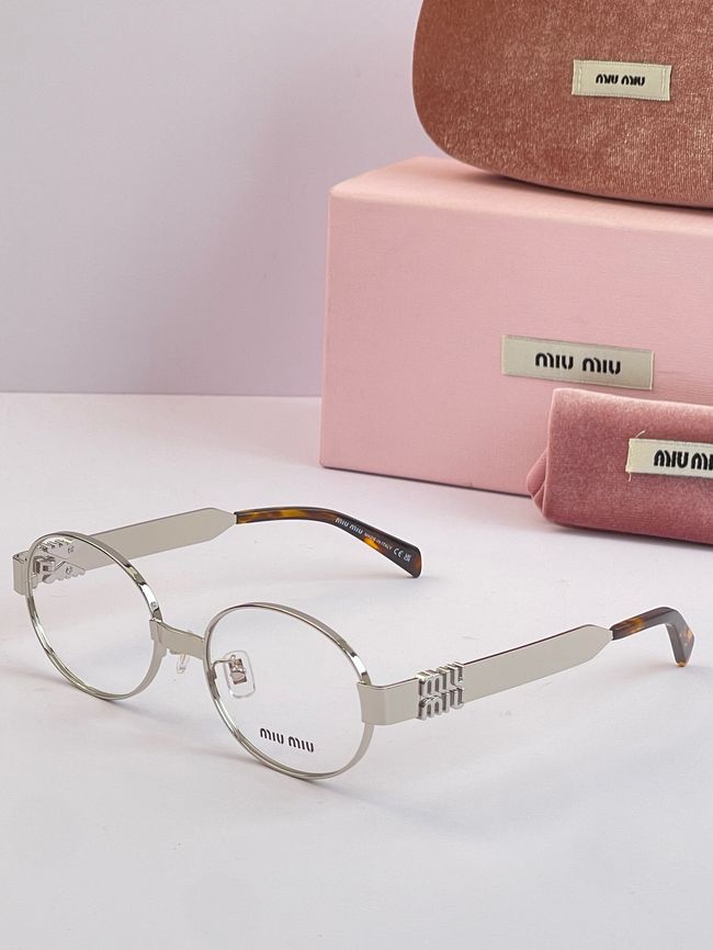 MiuMiu Sunglasses 821495-9