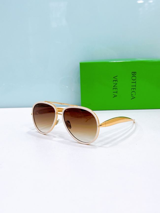 Gucci Sunglasses 821551-6