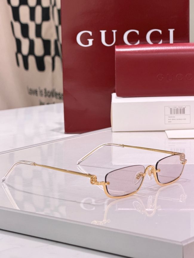Gucci Sunglasses 821558-3