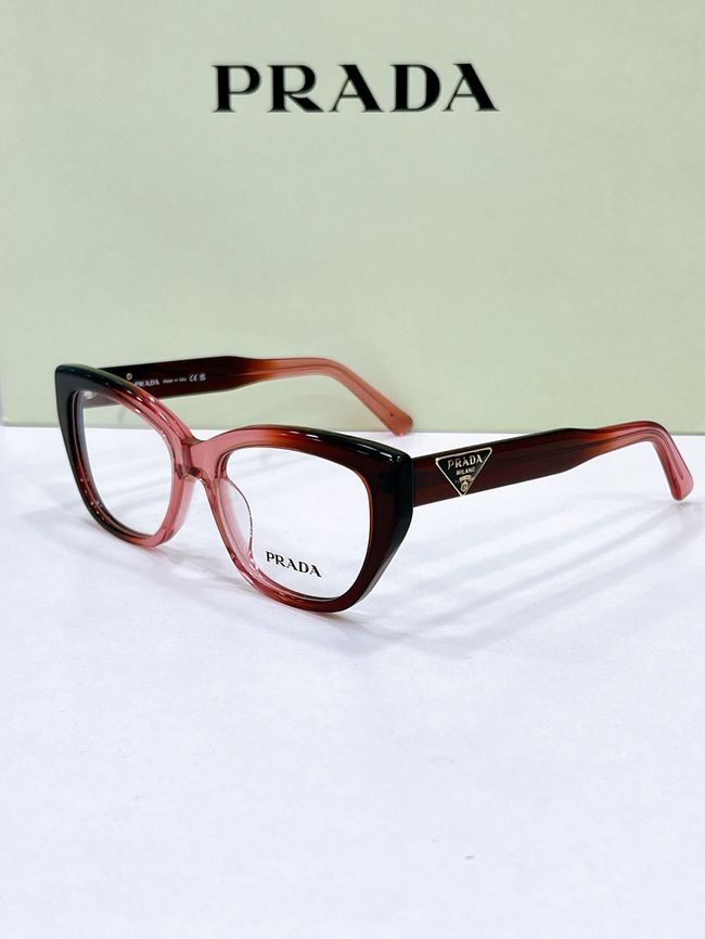 Prada Sunglasses 821609-4