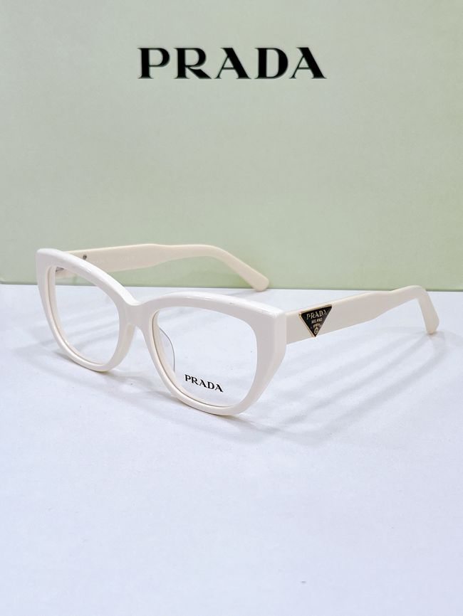 Prada Sunglasses 821609-5