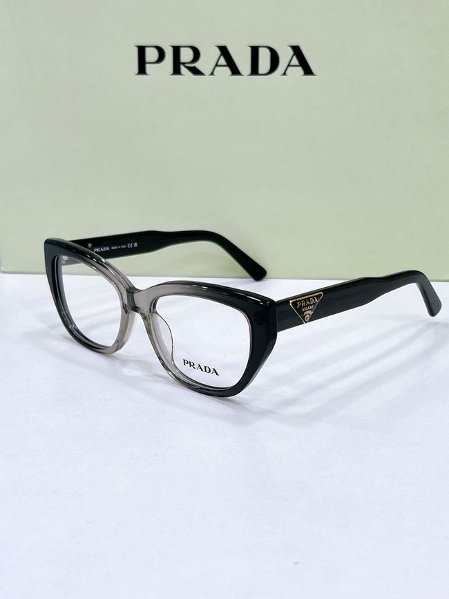 Prada Sunglasses 821609-6