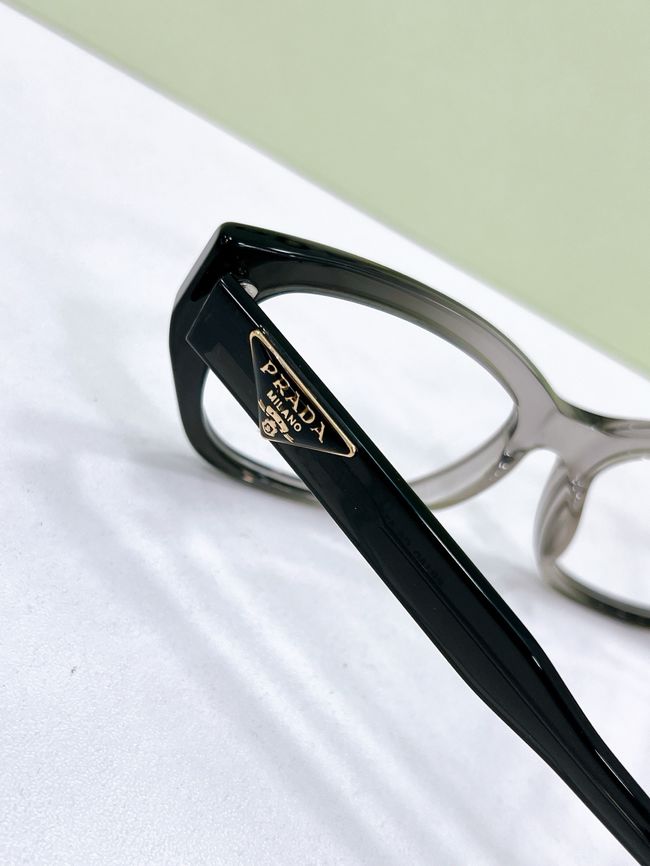 Prada Sunglasses 82169-9