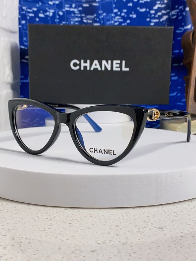 Chanel Sunglasses 821628-1