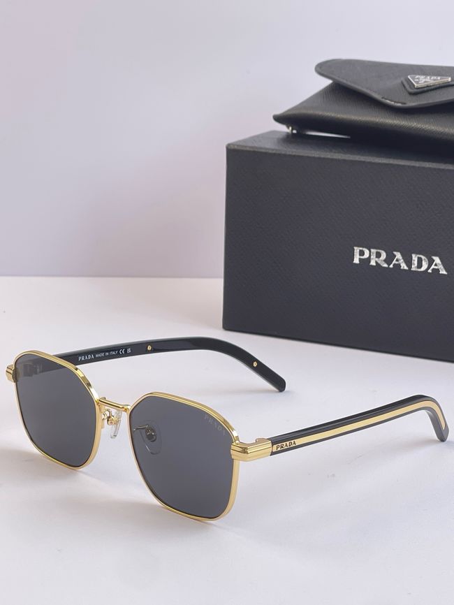 Prada Sunglasses 821614-3