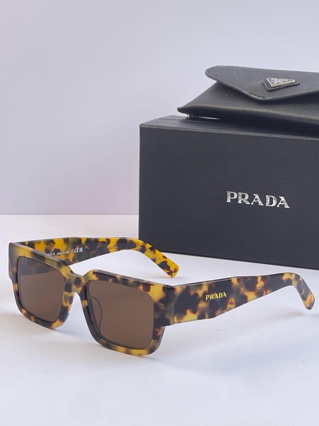Prada Sunglasses 821615-7