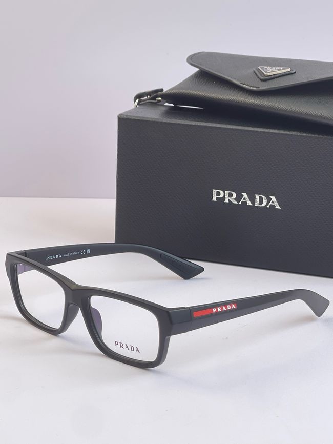 Prada Sunglasses 821616-7