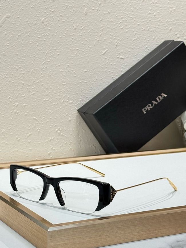 Prada Sunglasses 821619-7