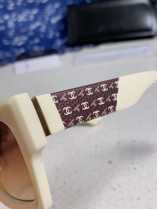 Chanel Sunglasses 821629-3